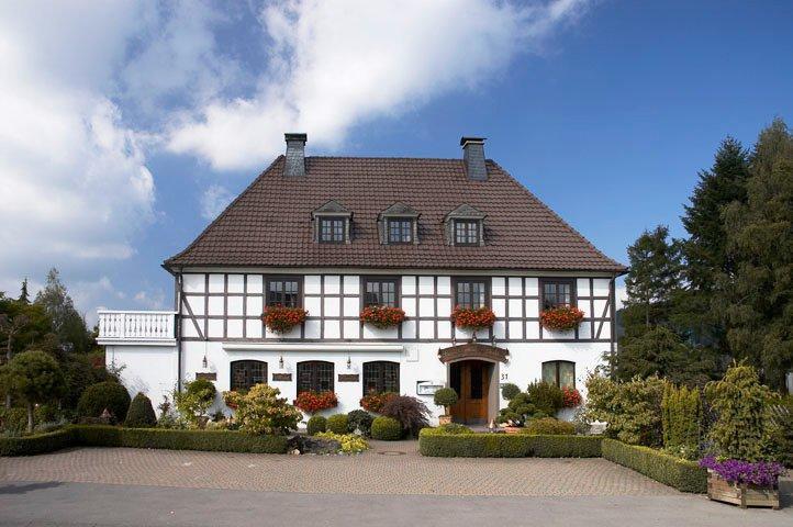 Bb Landhotel Huetter Meschede Eksteriør billede